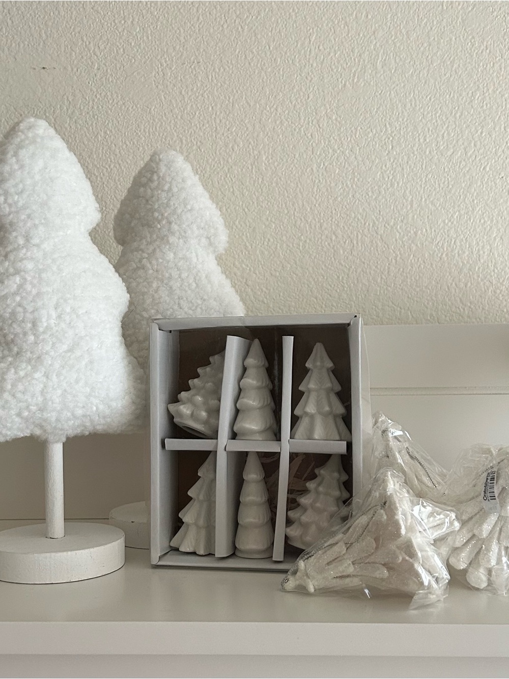 Holiday White Tree Set